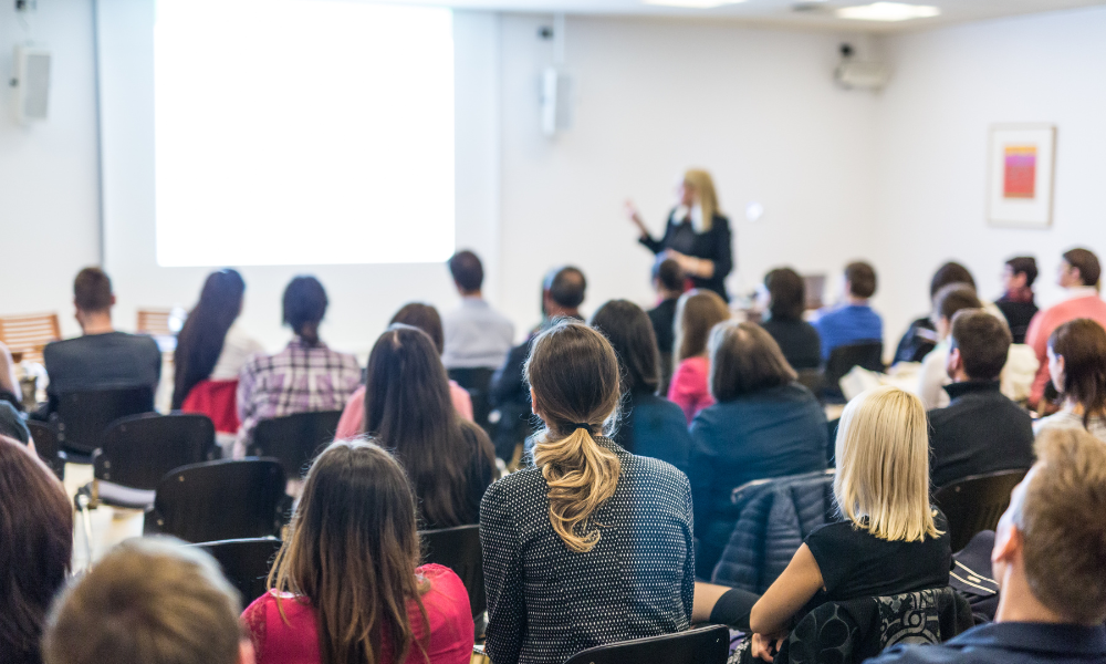 Best Python Programming Courses in UK for 2025